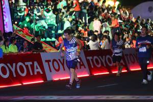 BIB: 40739
                            <button type="button" onclick="openModal(23199556)" class="btn btn-primary btn-sm float-right btn-popup" data-toggle="modal" data-target=".modal-high-quality">
                        <i class="fas fa-shopping-cart"></i> Add to Cart
                    </button>
                                            <button type="button" onclick="isThisMe(23199556, true)" class="btn btn-success btn-sm float-right btn-popup btn-isme hidden" data-toggle="tooltip" data-placement="bottom" title="นี่คือรูปของคุณใช่ไหม คลิกที่นี่เพื่อเอาเข้าอัลบั้ม">
                        <i class="fas fa-plus"></i> Add to album
                    </button>
                    <button type="button" onclick="isThisMe(23199556, false)" class="btn btn-warning btn-sm float-right btn-popup btn-isnotme hidden">
                        <i class="fas fa-ban"></i> Remove from album
                    </button>